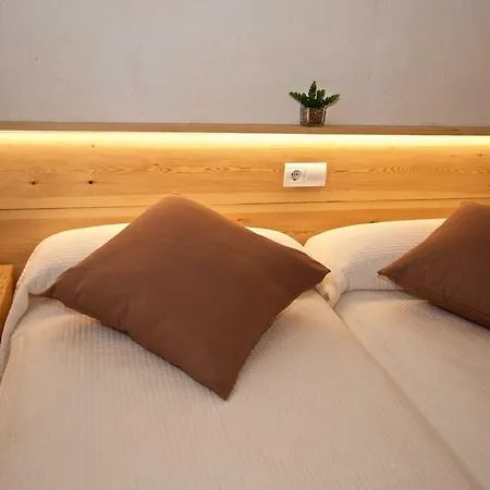 Casa Oryza 펜션 아르네스